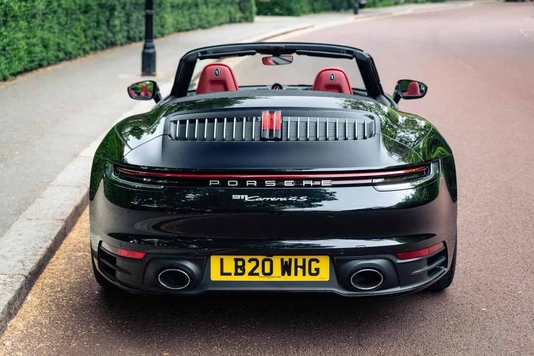 2020 Porsche 992 Carrera S - Image 18 of 31
