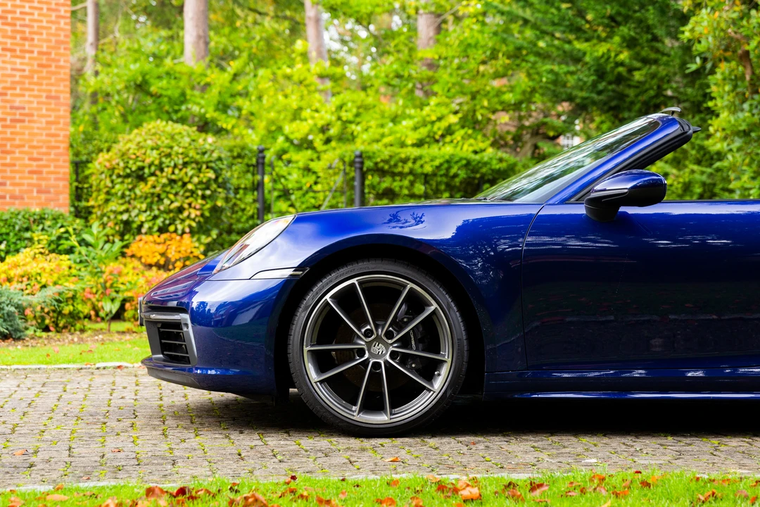 2020 Porsche 992 Targa 4 & 4S - Image 25 of 31