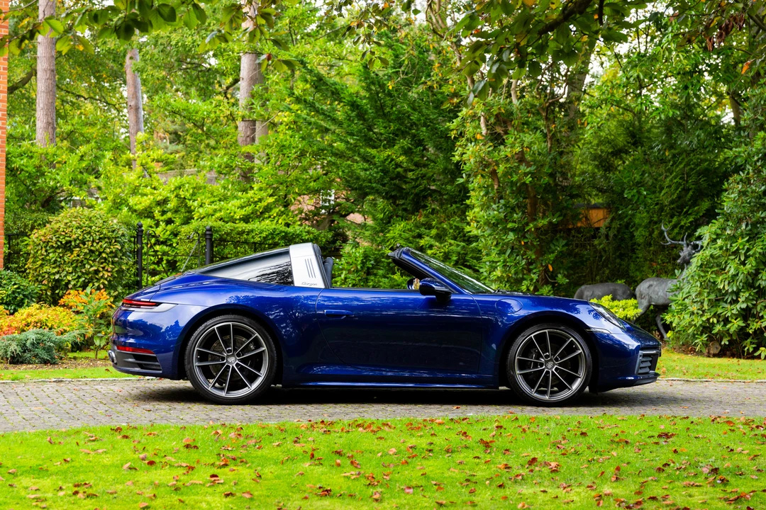 2020 Porsche 992 Targa 4 & 4S - Image 11 of 31