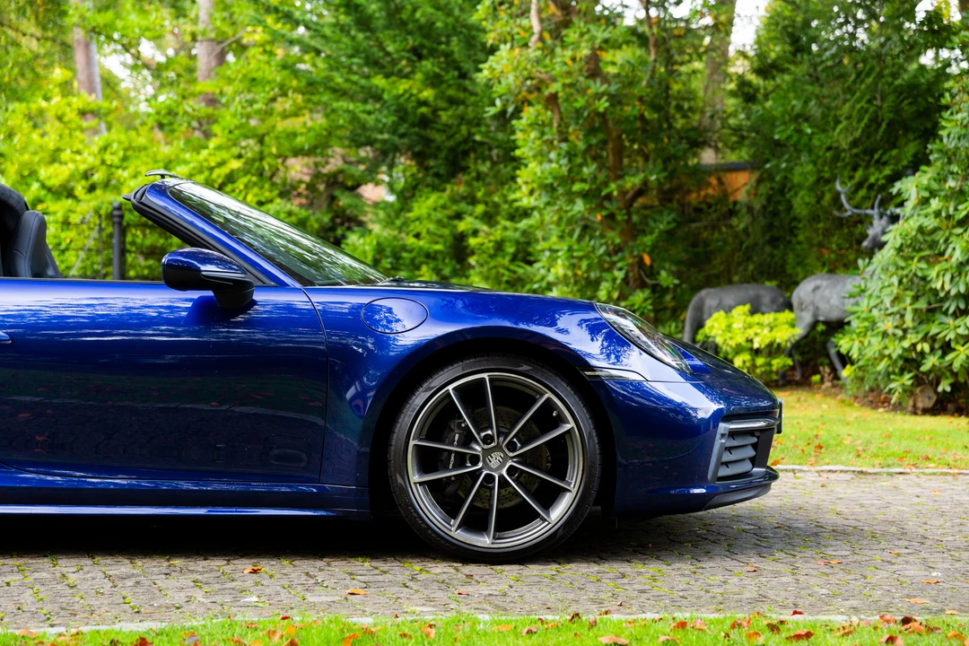 2020 Porsche 992 Targa 4 & 4S - Image 10 of 31