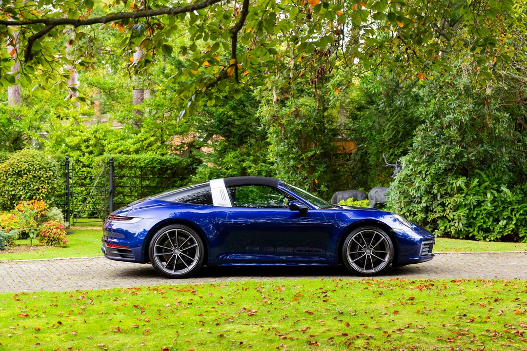 2020 Porsche 992 Targa 4 & 4S - Image 18 of 31