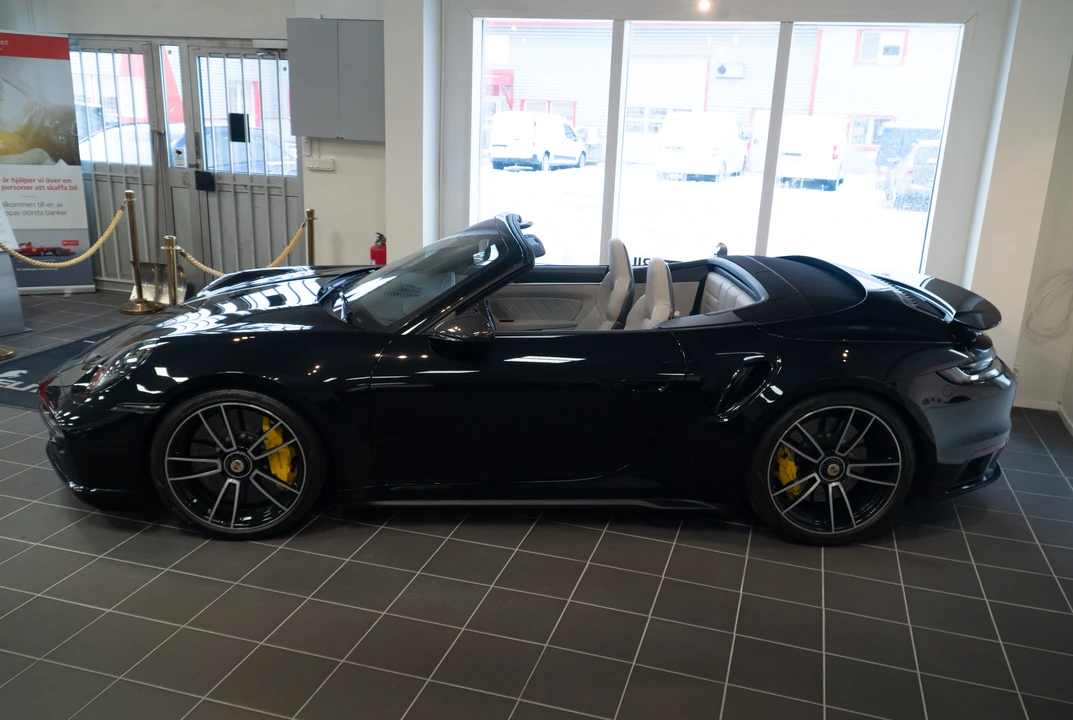 2020 Porsche 992 Turbo - Image 5 of 31