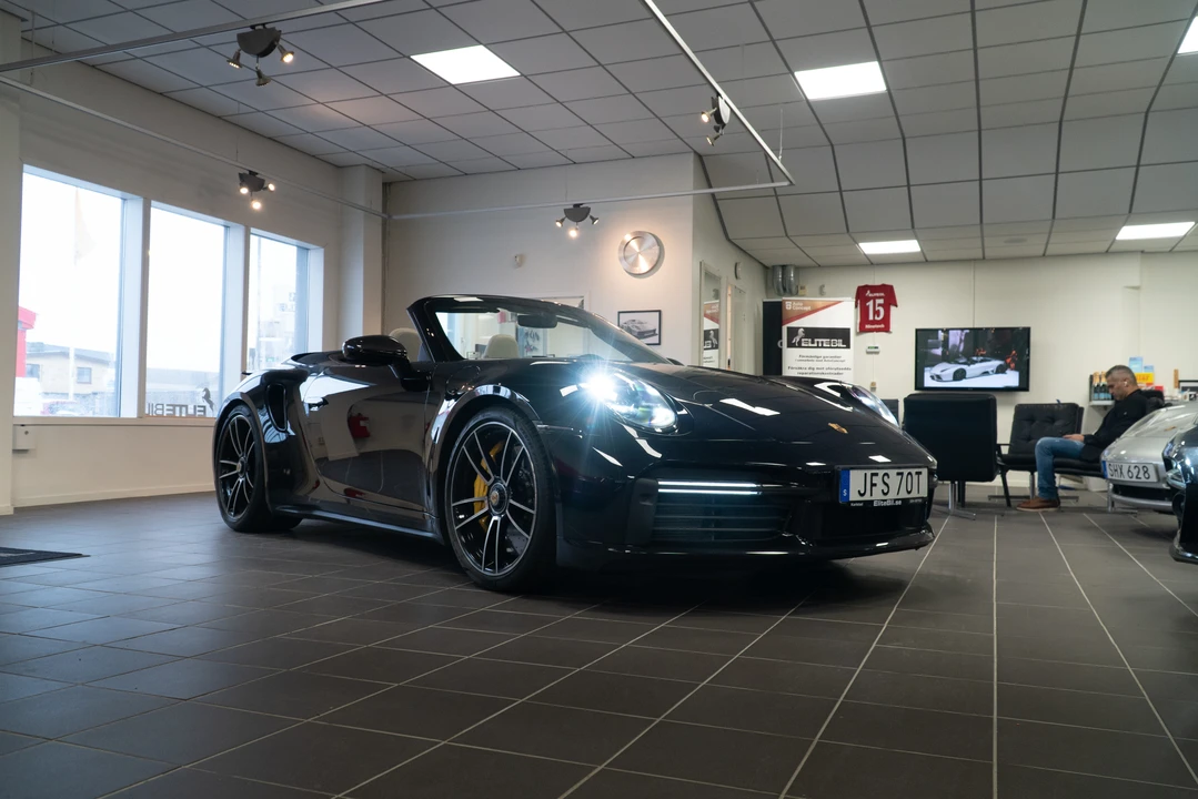 2020 Porsche 992 Turbo - Image 9 of 31