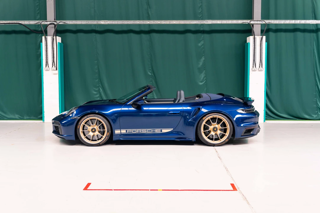 2020 Porsche 992 Turbo - Image 17 of 31