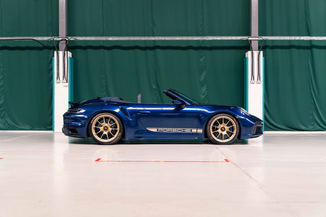 2020 Porsche 992 Turbo - Image 13 of 31
