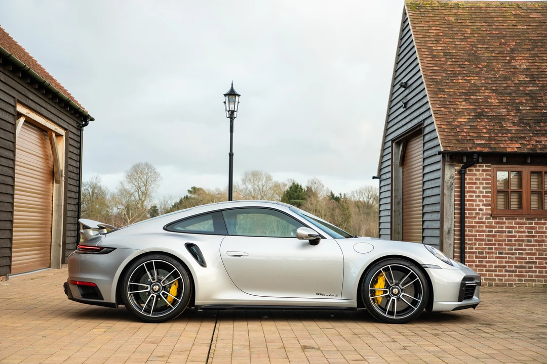 2020 Porsche 992 Turbo - Image 9 of 31