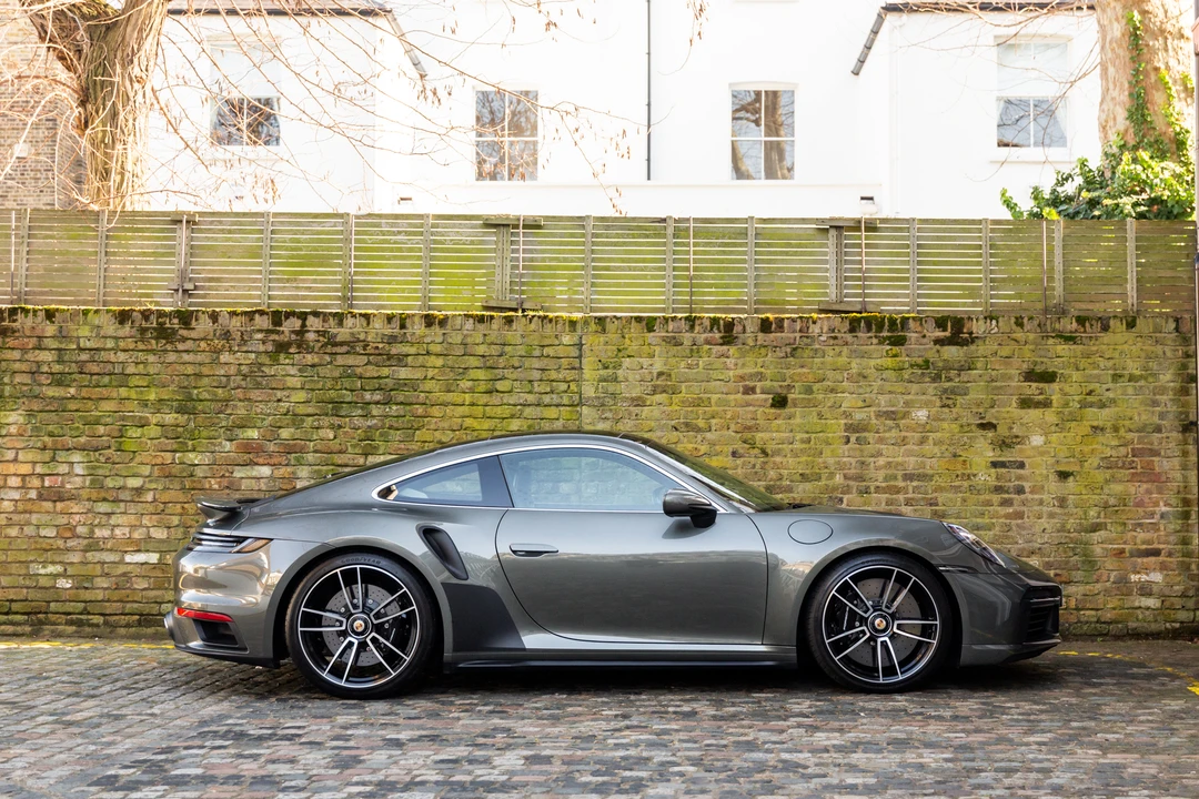 2020 Porsche 992 Turbo - Image 17 of 31