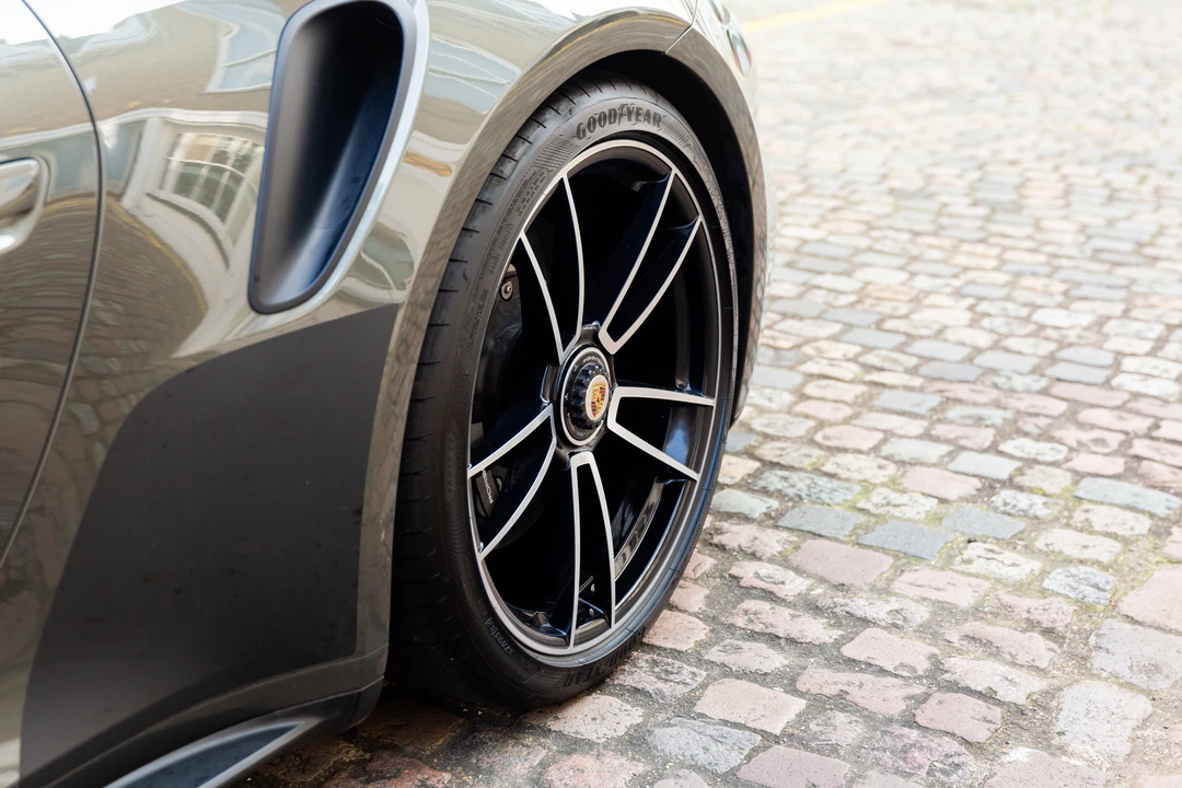 2020 Porsche 992 Turbo - Image 26 of 31