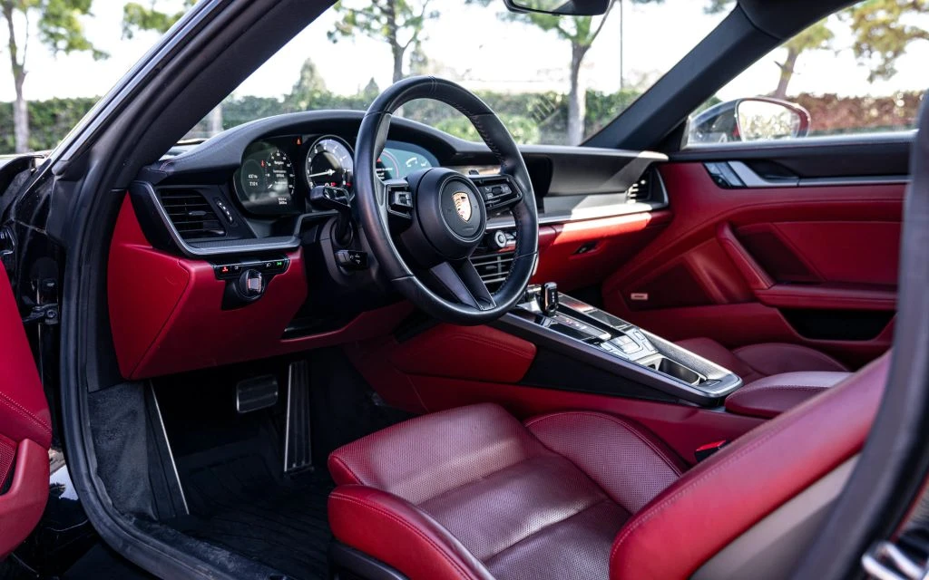 2020 Porsche 992 Carrera 4 - Image 8 of 22