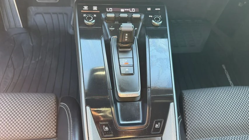 2020 Porsche 992 Carrera - Image 14 of 18