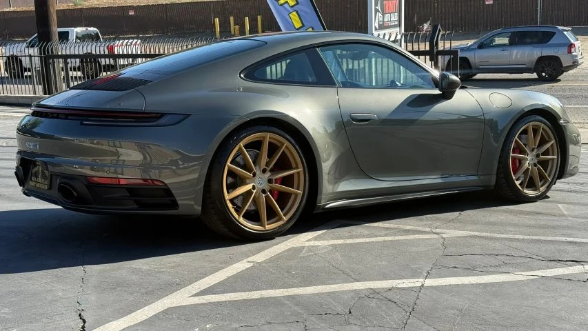 2020 Porsche 992 Carrera - Image 4 of 18
