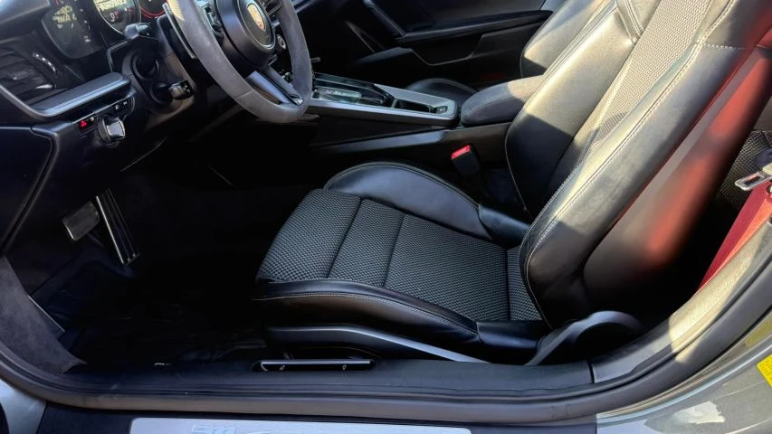 2020 Porsche 992 Carrera - Image 7 of 18