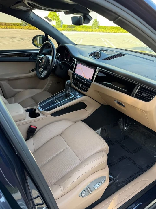 2020 Porsche Macan - Image 5 of 8