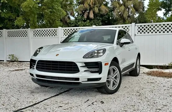 2020 Porsche Macan Sport