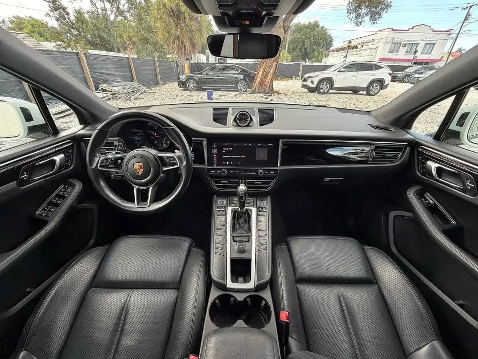 2020 Porsche Macan - Image 7 of 11