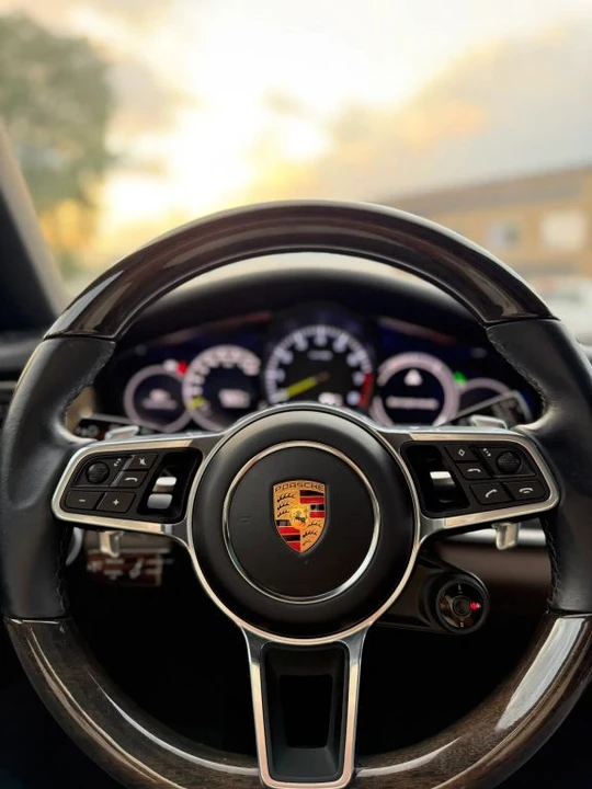 2020 Porsche 971 Panamera - Image 25 of 31