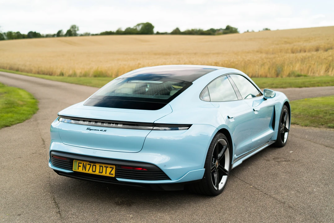 2020 Porsche Taycan 4S - Image 11 of 31