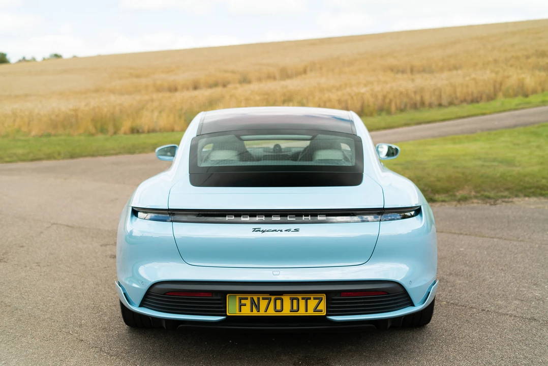 2020 Porsche Taycan 4S - Image 14 of 31