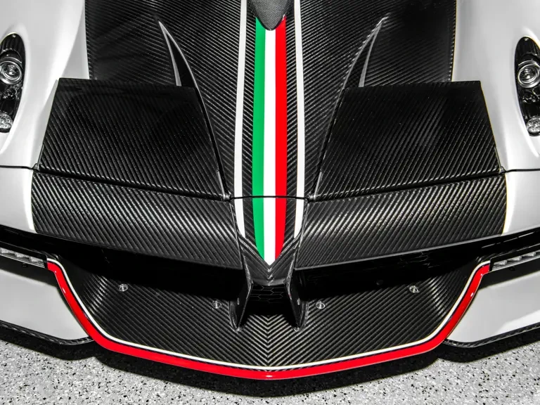 2020 Pagani Huayra - Image 18 of 31