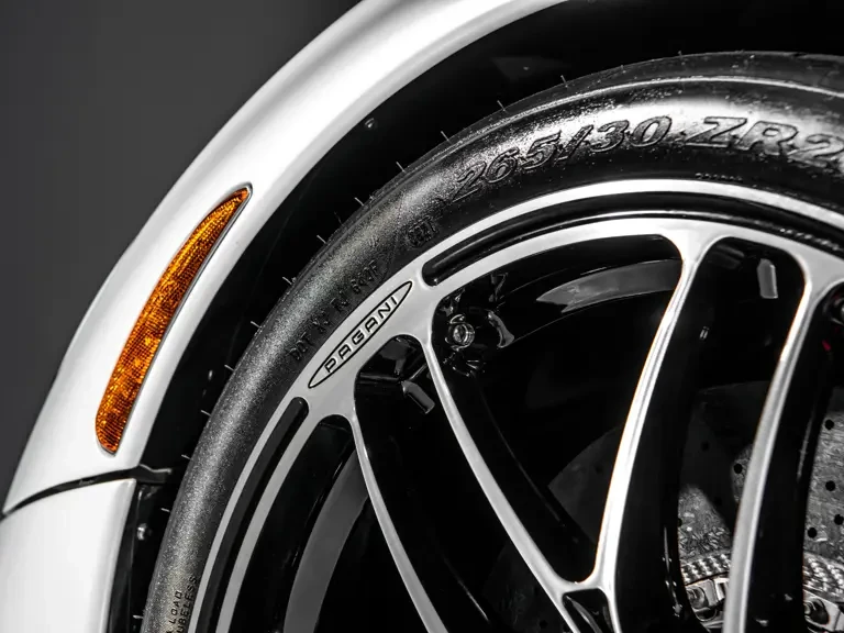 2020 Pagani Huayra - Image 31 of 31