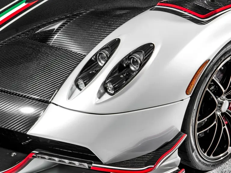 2020 Pagani Huayra - Image 15 of 31