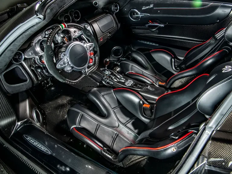 2020 Pagani Huayra - Image 5 of 31
