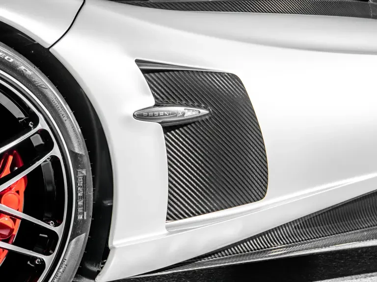 2020 Pagani Huayra - Image 25 of 31