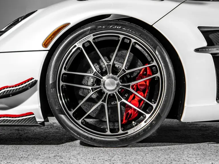 2020 Pagani Huayra - Image 30 of 31