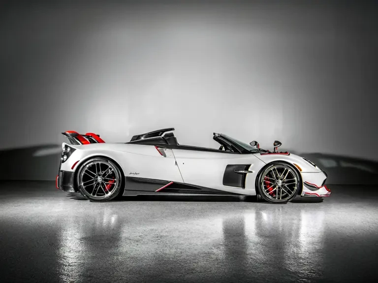 2020 Pagani Huayra - Image 7 of 31