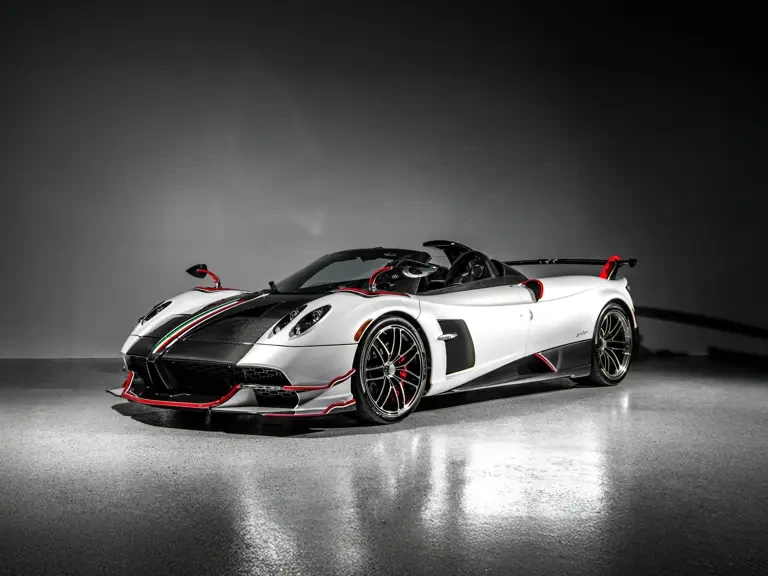 2020 Pagani Huayra - Image 2 of 31