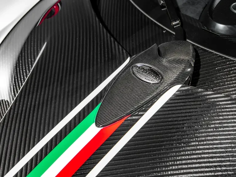 2020 Pagani Huayra - Image 19 of 31