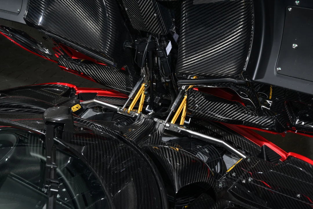 2020 Pagani Huayra - Image 26 of 31