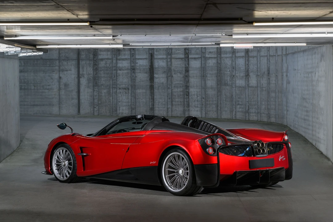 2020 Pagani Huayra - Image 15 of 31