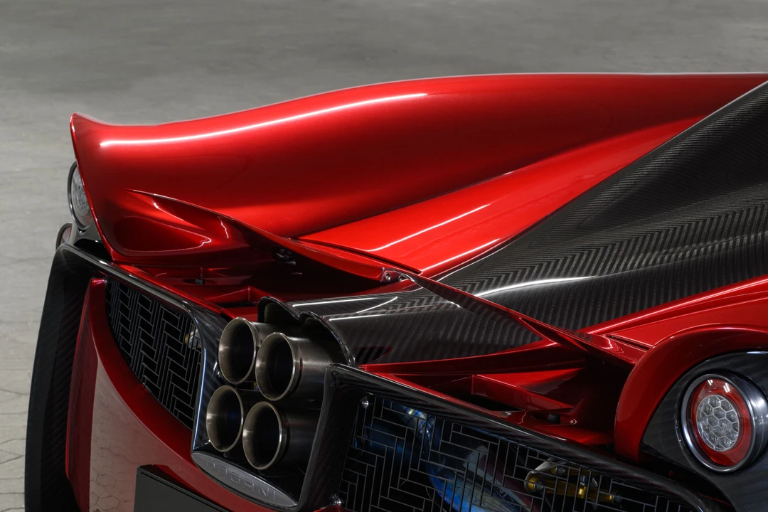2020 Pagani Huayra - Image 16 of 31