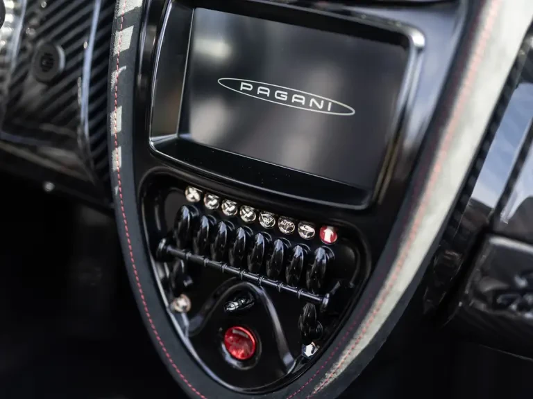 2020 Pagani Huayra - Image 16 of 31