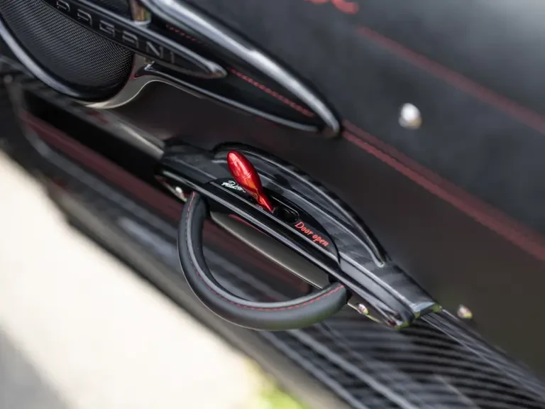 2020 Pagani Huayra - Image 21 of 31