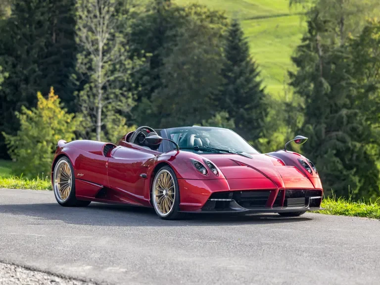 2020 Pagani Huayra - Image 2 of 31