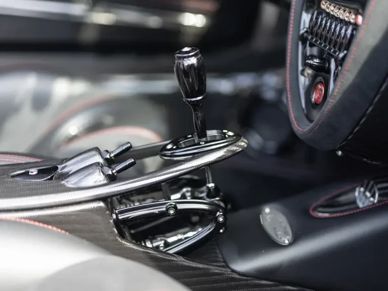 2020 Pagani Huayra - Image 25 of 31