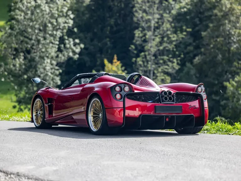 2020 Pagani Huayra - Image 3 of 31