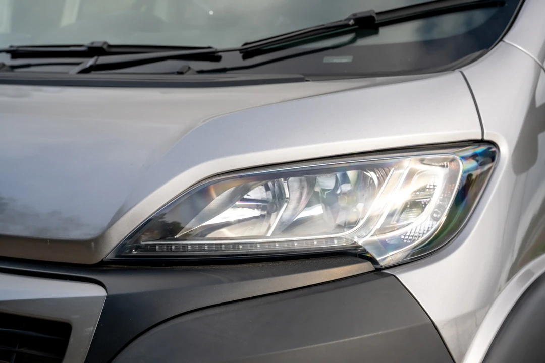 2019 Peugeot - Image 28 of 31