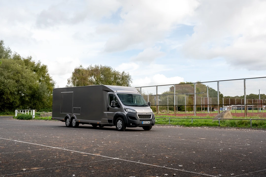 2019 Peugeot - Image 18 of 31