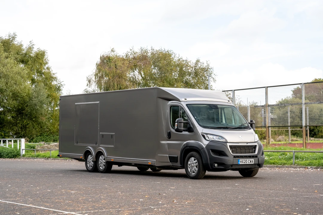 2019 Peugeot - Image 17 of 31