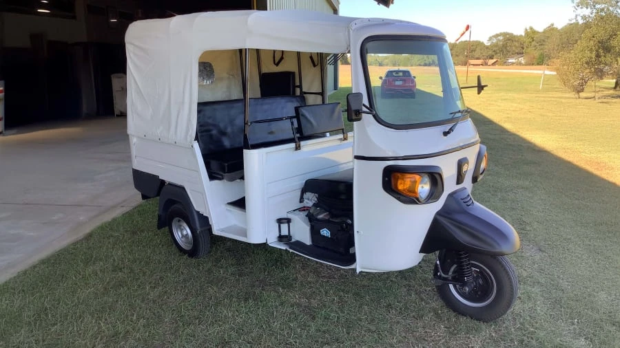 2020 Piaggio - Image 3 of 17