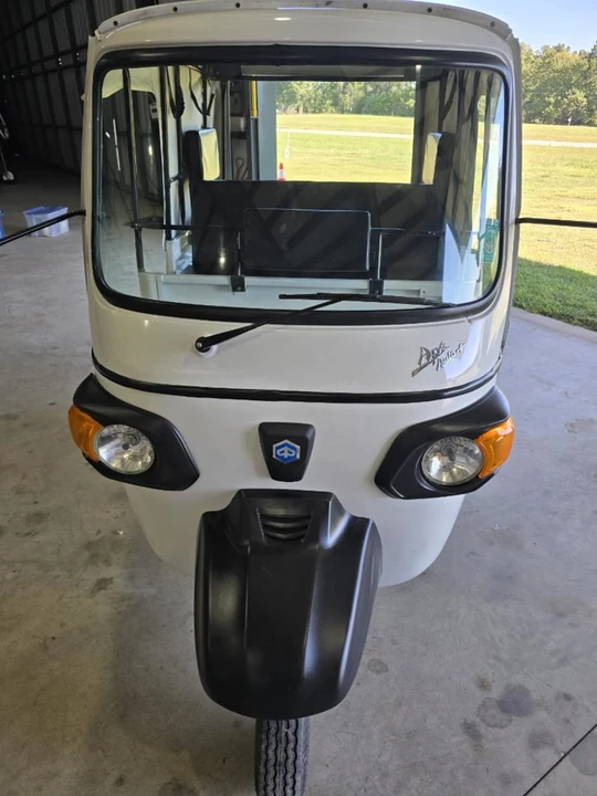 2020 Piaggio - Image 5 of 17