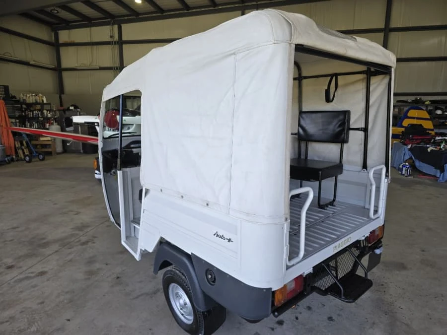 2020 Piaggio - Image 6 of 17