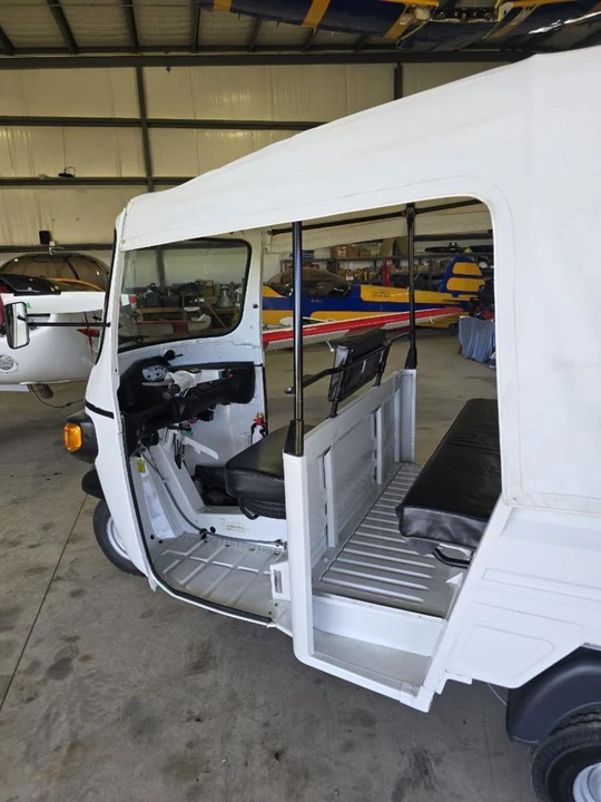 2020 Piaggio - Image 8 of 17