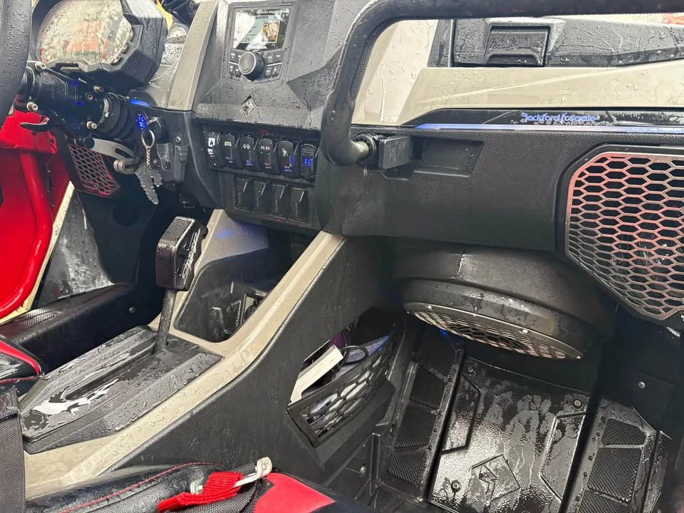 2020 Polaris - Image 6 of 10