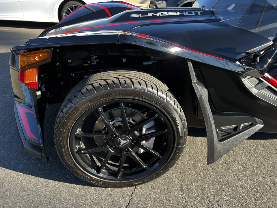2020 Polaris Slingshot - Image 29 of 31