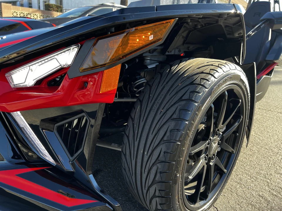 2020 Polaris Slingshot - Image 26 of 31