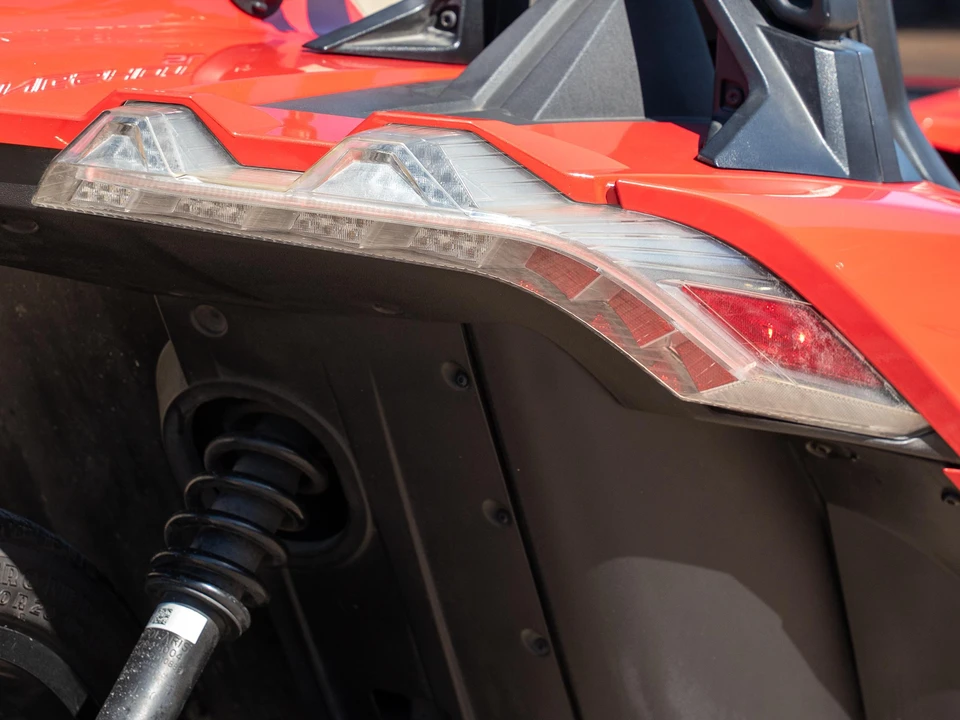 2020 Polaris Slingshot - Image 23 of 31
